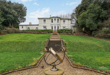 Trinity House, Watcombe Beach Road